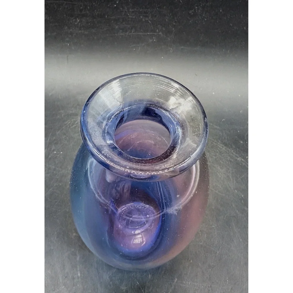Robert  Lichtenmann Signed 1986 Hand Blown Art Glass Vase Blue Purple Studio